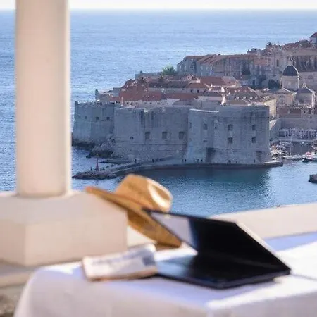 Apartments Evelj - Comfort Studio With Shared Terrace And Sea View *